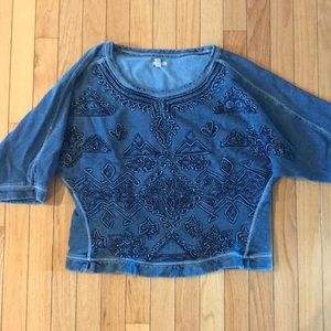 Embroidered scoopneck sweatshirt